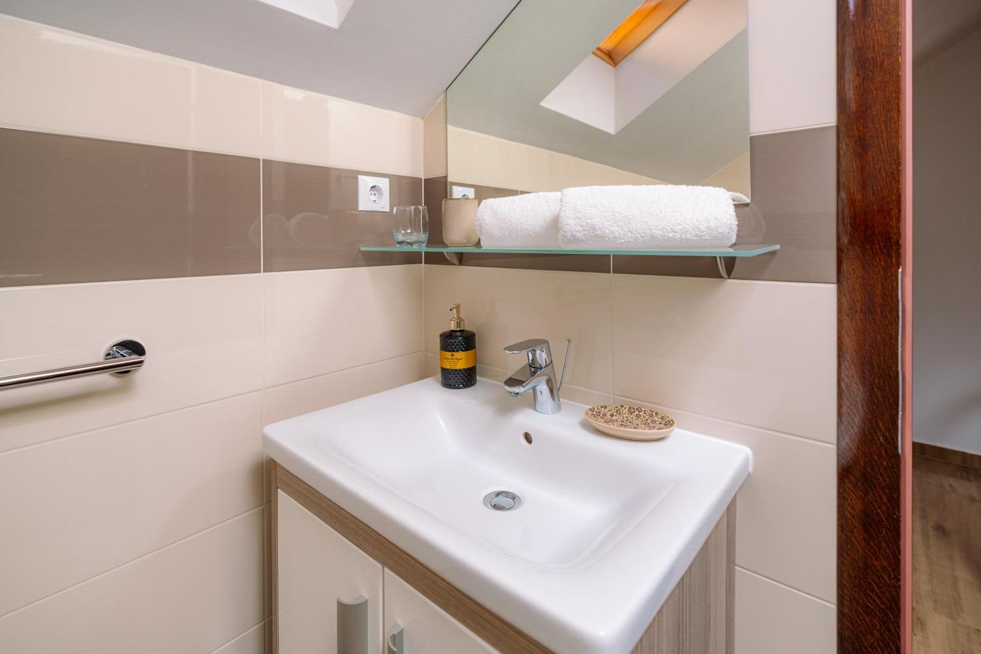 Nerica Apartment Завалатица Экстерьер фото